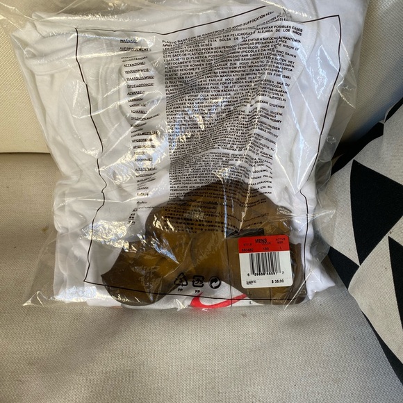 Roger Federer Emoji Large Nike Tshirt. Still in original packaging. - Picture 3 of 7